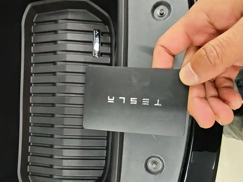 Tesla Model Y 2023 из CN, фото 4