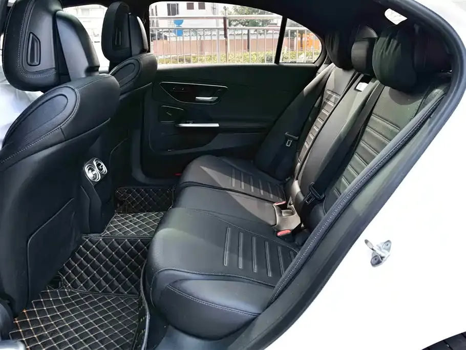 Mercedes-Benz C-Class 2023 из CN, фото 2