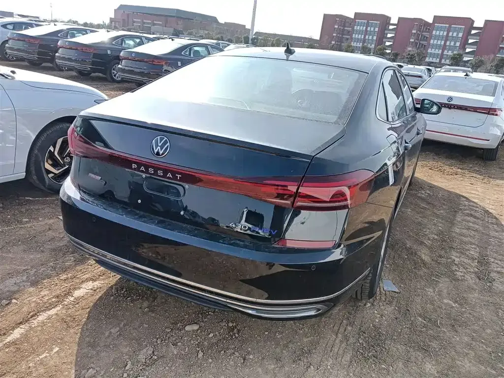 Volkswagen Passat New Energy — фото 7