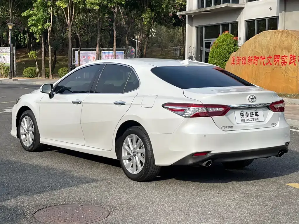 Toyota Camry 2023 из CN, фото 4