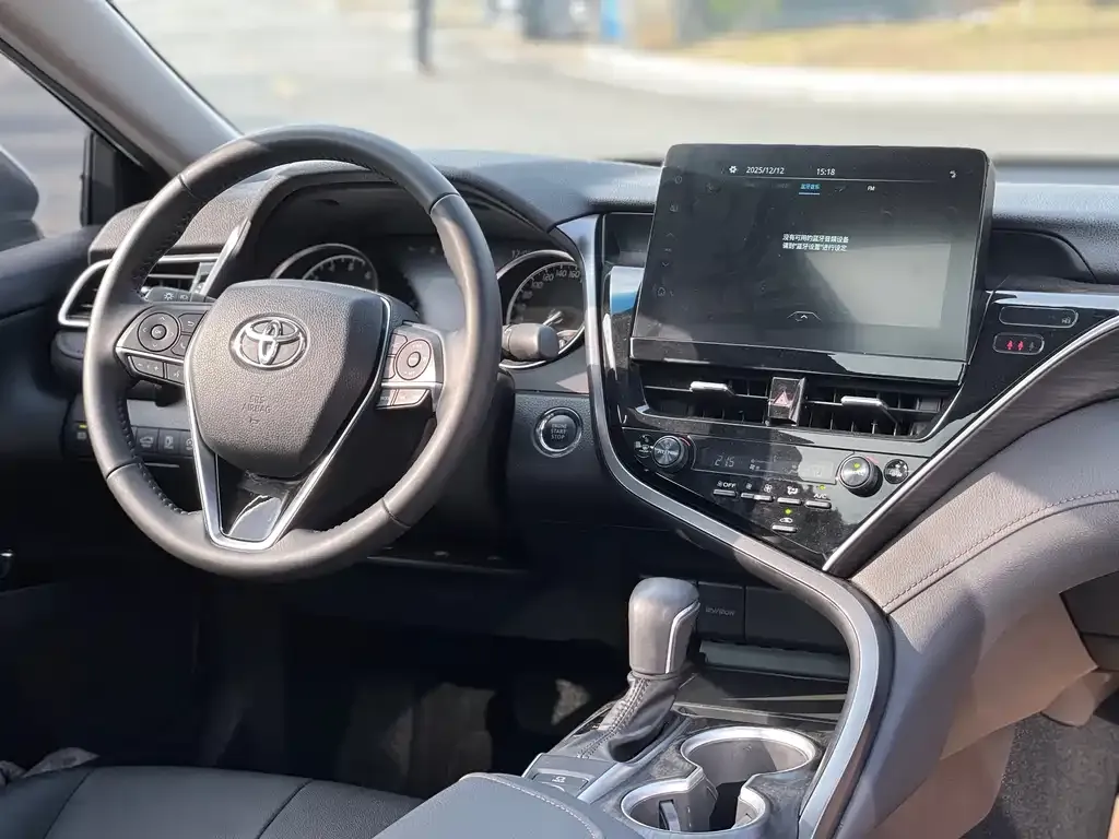 Toyota Camry 2023 из CN, фото 8
