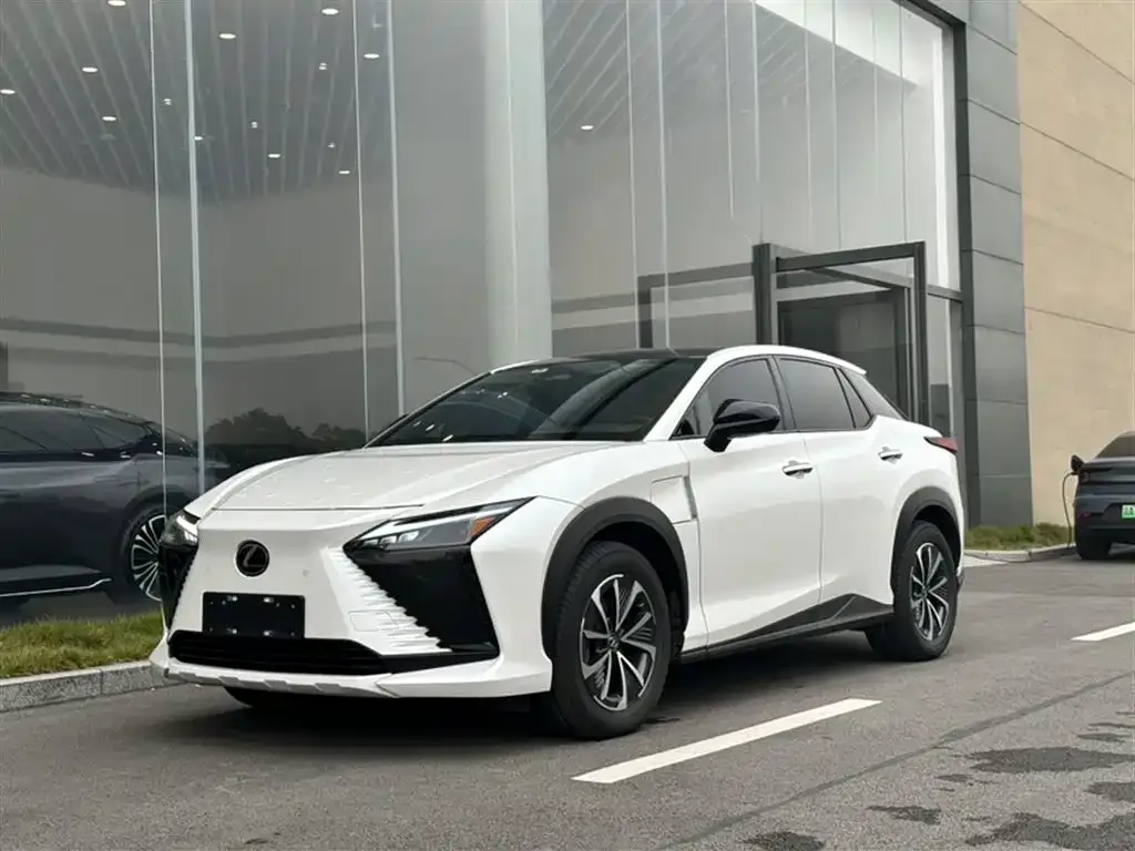 Lexus RZ — фото 2