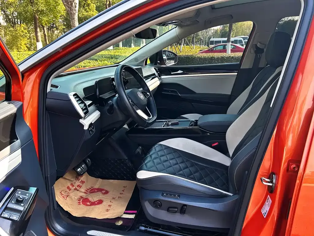 Volkswagen ID.6 Crozz 2021 из CN, фото 7
