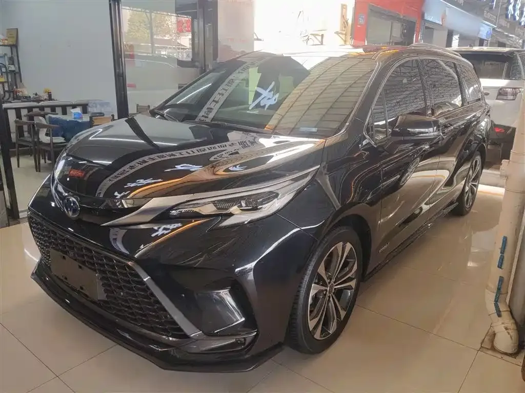 Toyota Granvia 2023 из CN, фото 9