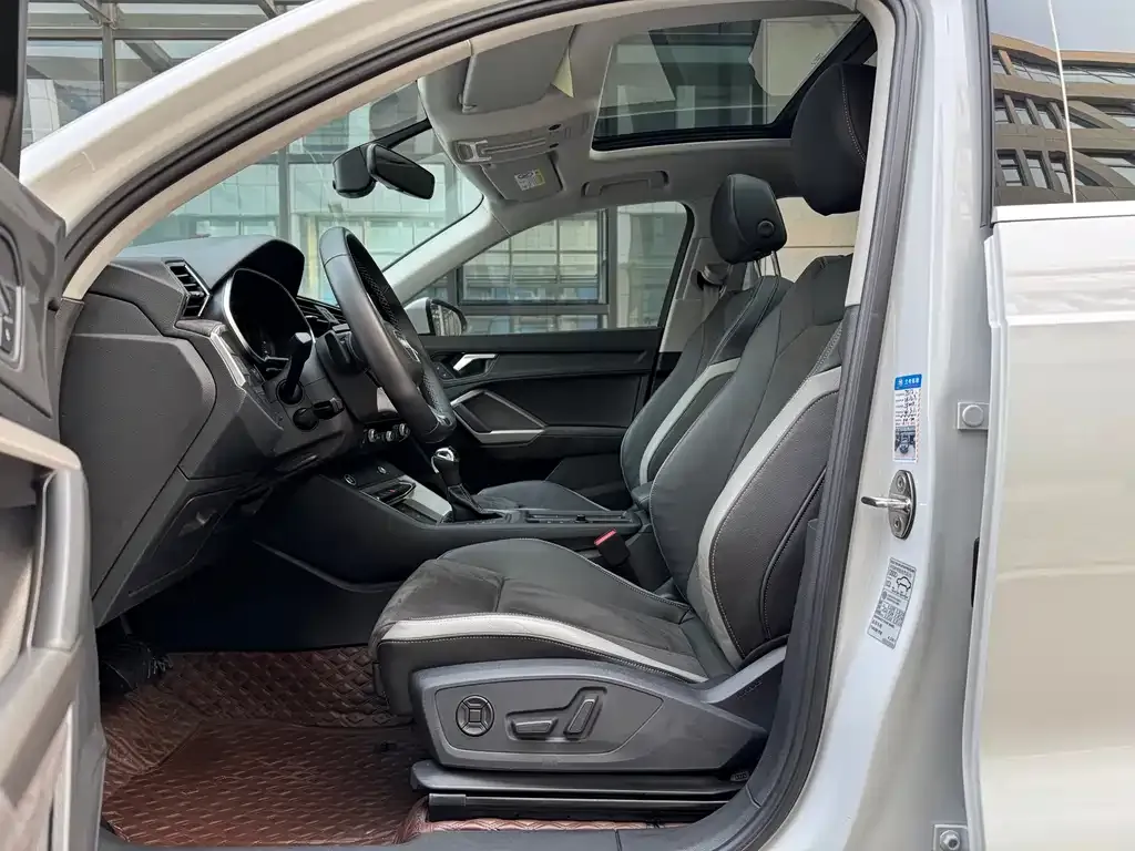 Audi Q3 2022 из CN, фото 5