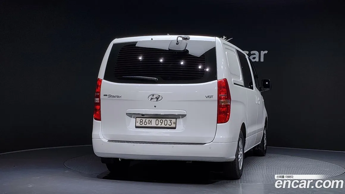 Hyundai Starex — фото 4