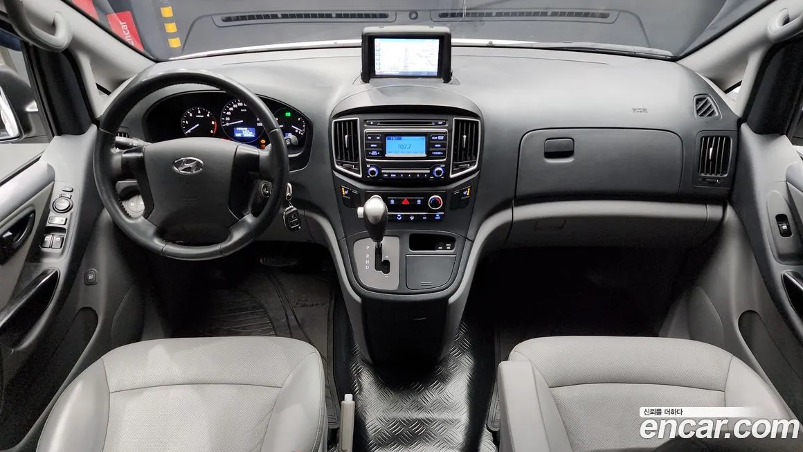 Hyundai Starex — фото 10