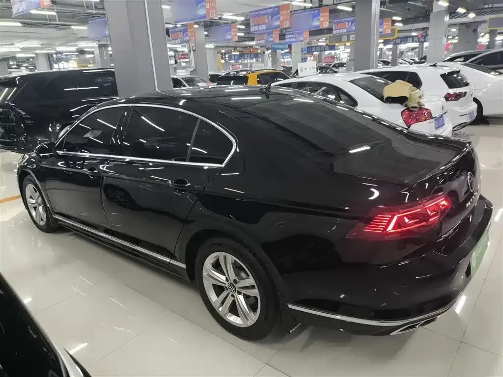 Volkswagen Magotan 2024 из CN, фото 8