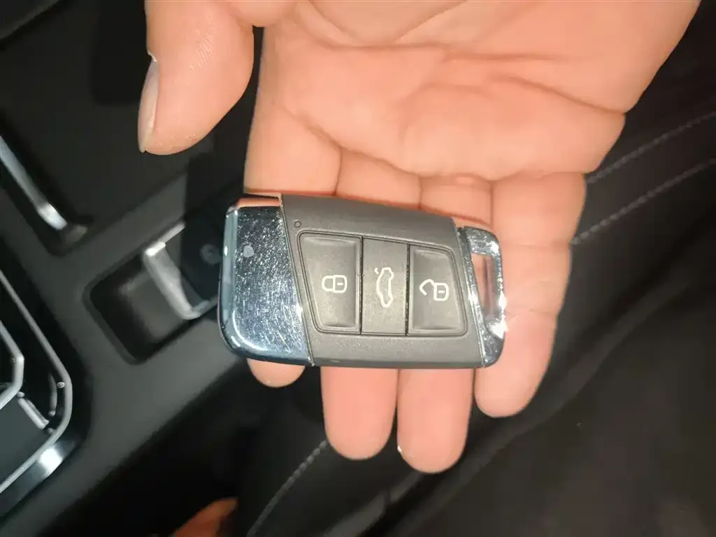 Volkswagen Magotan 2024 из CN, фото 2