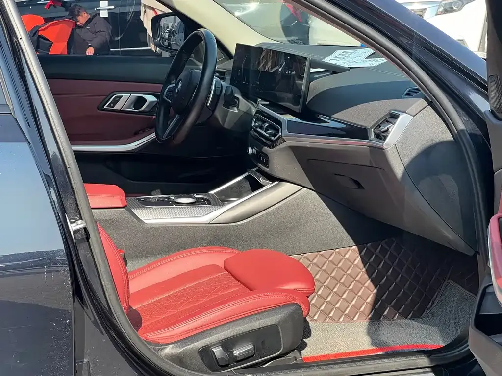 BMW 3 Series 2023 из CN, фото 9