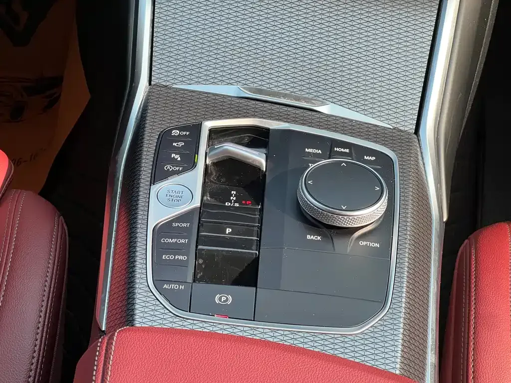 BMW 3 Series 2023 из CN, фото 7
