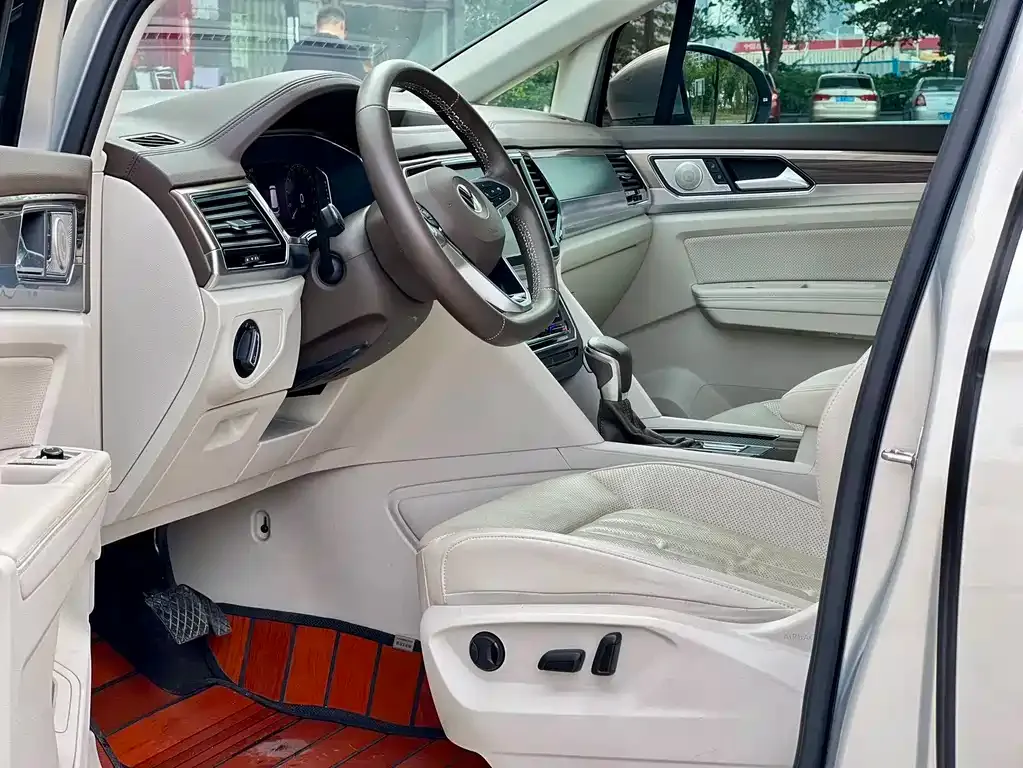 Volkswagen Viloran 2023 из CN, фото 6