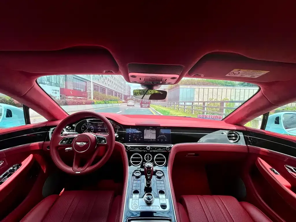 Bentley Continental 2021 из CN, фото 6