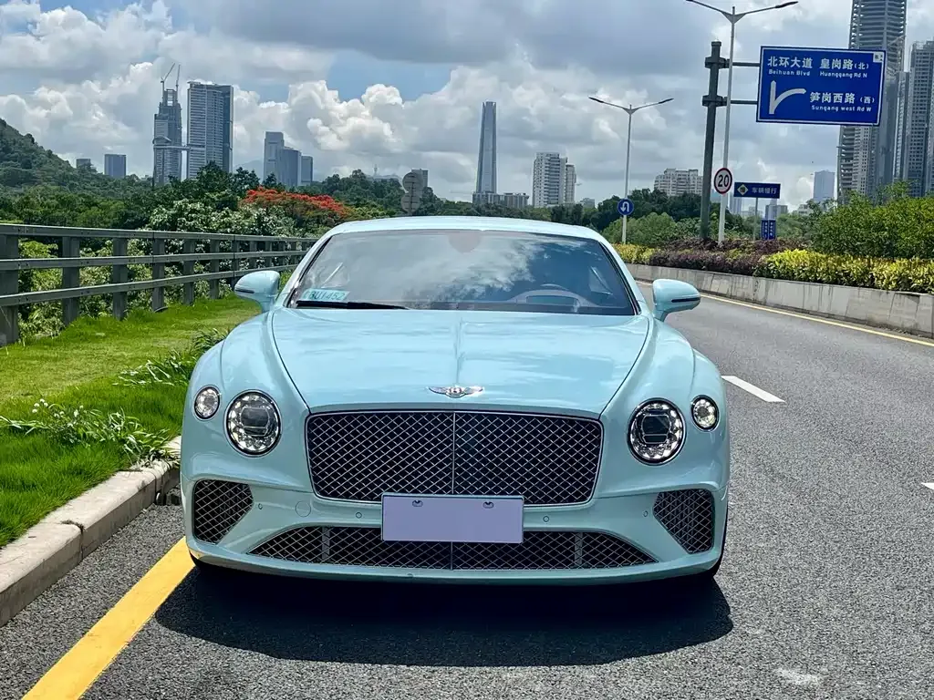 Bentley Continental 2021 из CN, фото 5