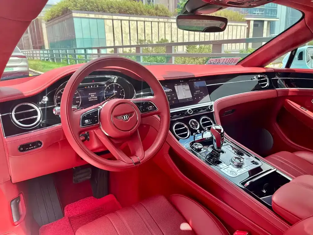 Bentley Continental 2021 из CN, фото 8