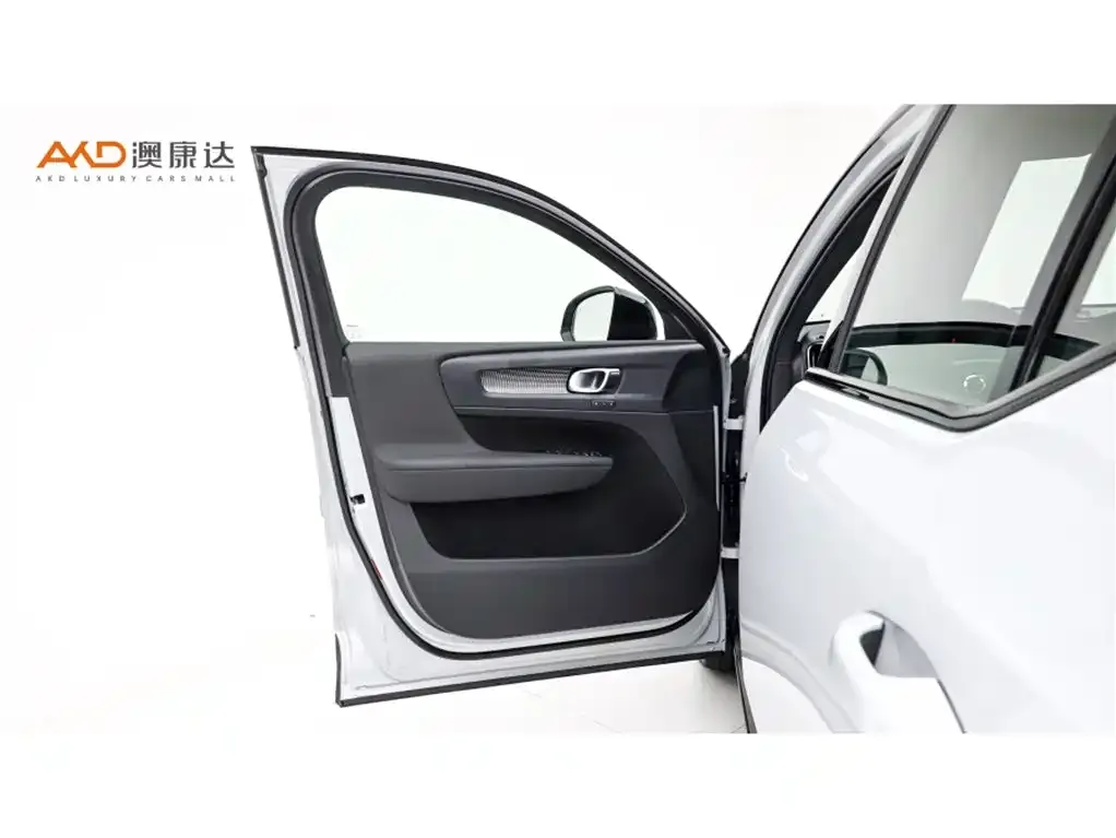 Volvo XC40 NEV 2022 из CN, фото 10