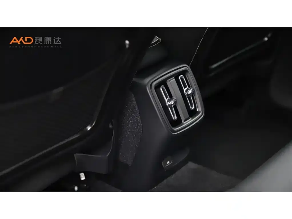 Volvo XC40 NEV 2022 из CN, фото 9
