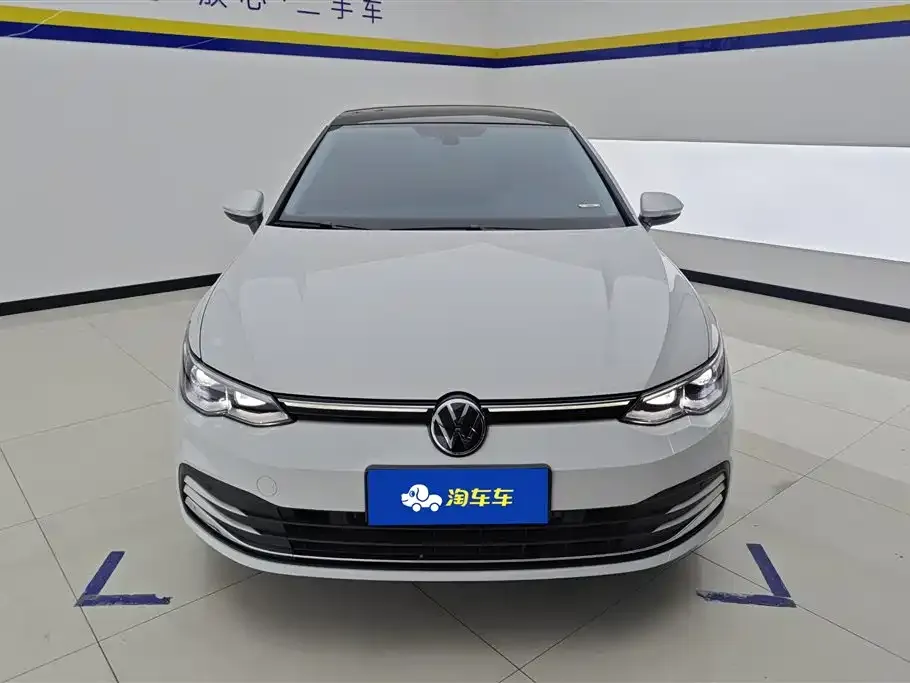 Volkswagen Golf 2024 из CN, фото 2