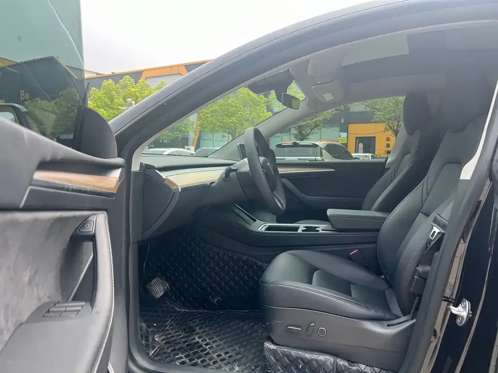 Tesla Model Y 2022 из CN, фото 4