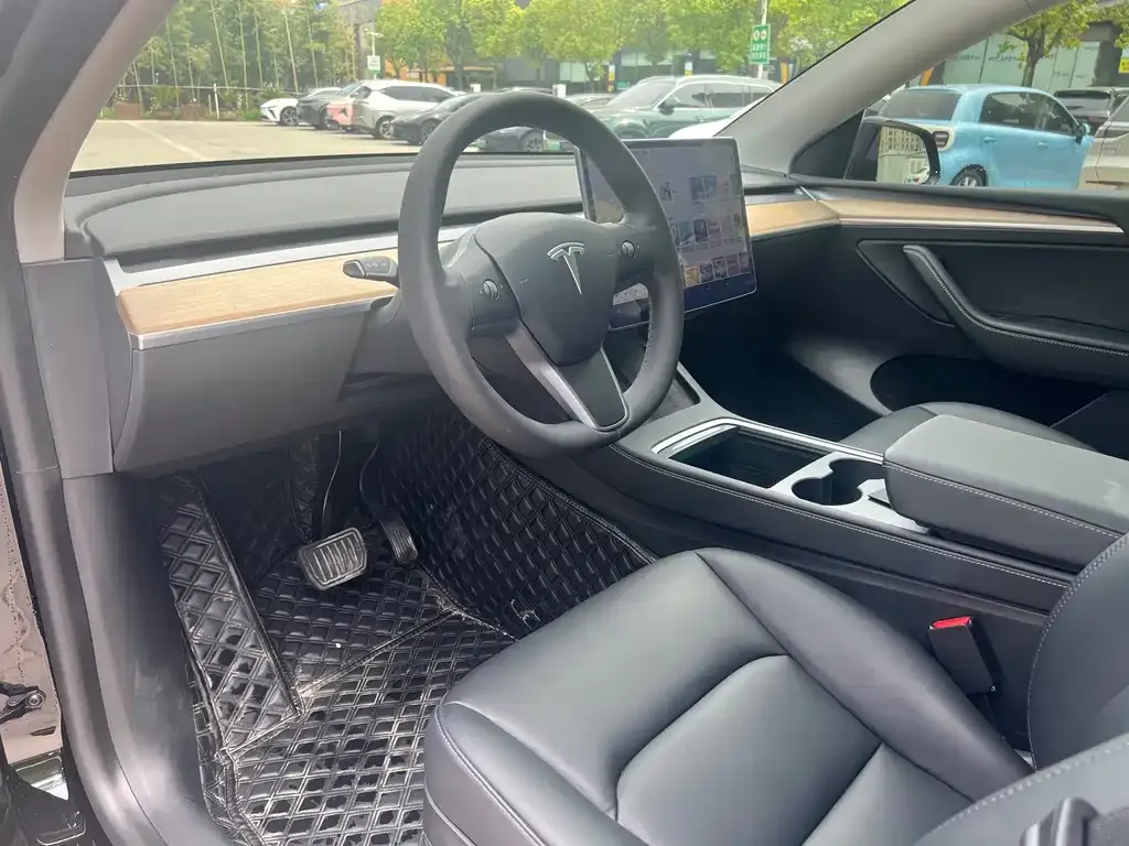 Tesla Model Y 2022 из CN, фото 2