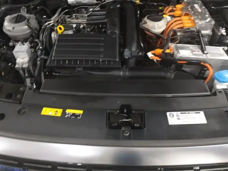 Volkswagen Passat New Energy 2023 из CN, фото 4