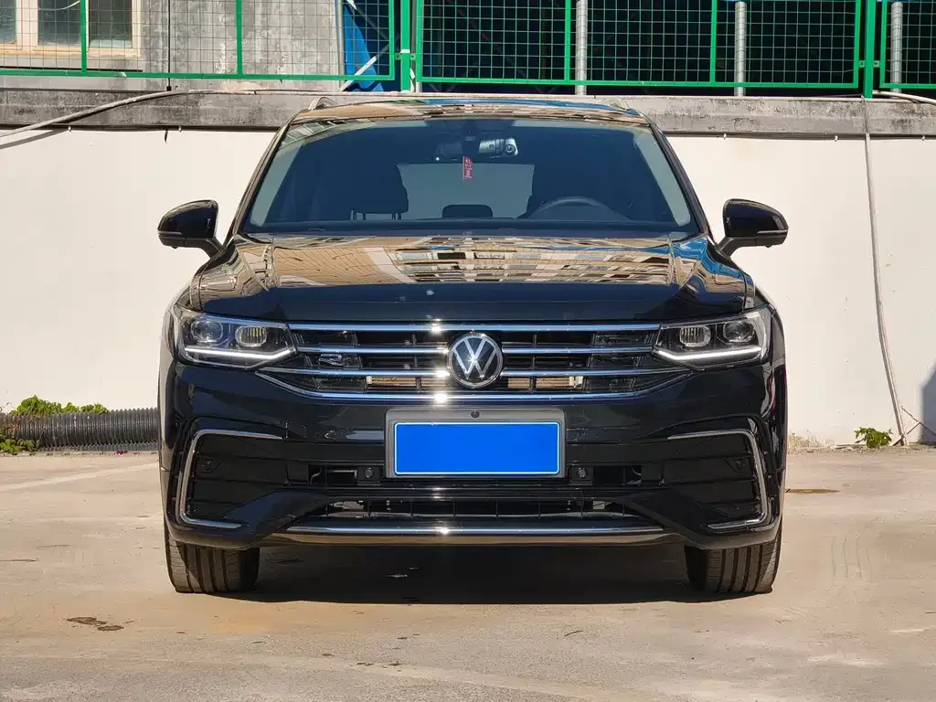 Volkswagen Tiguan L 2024 из CN, фото 8