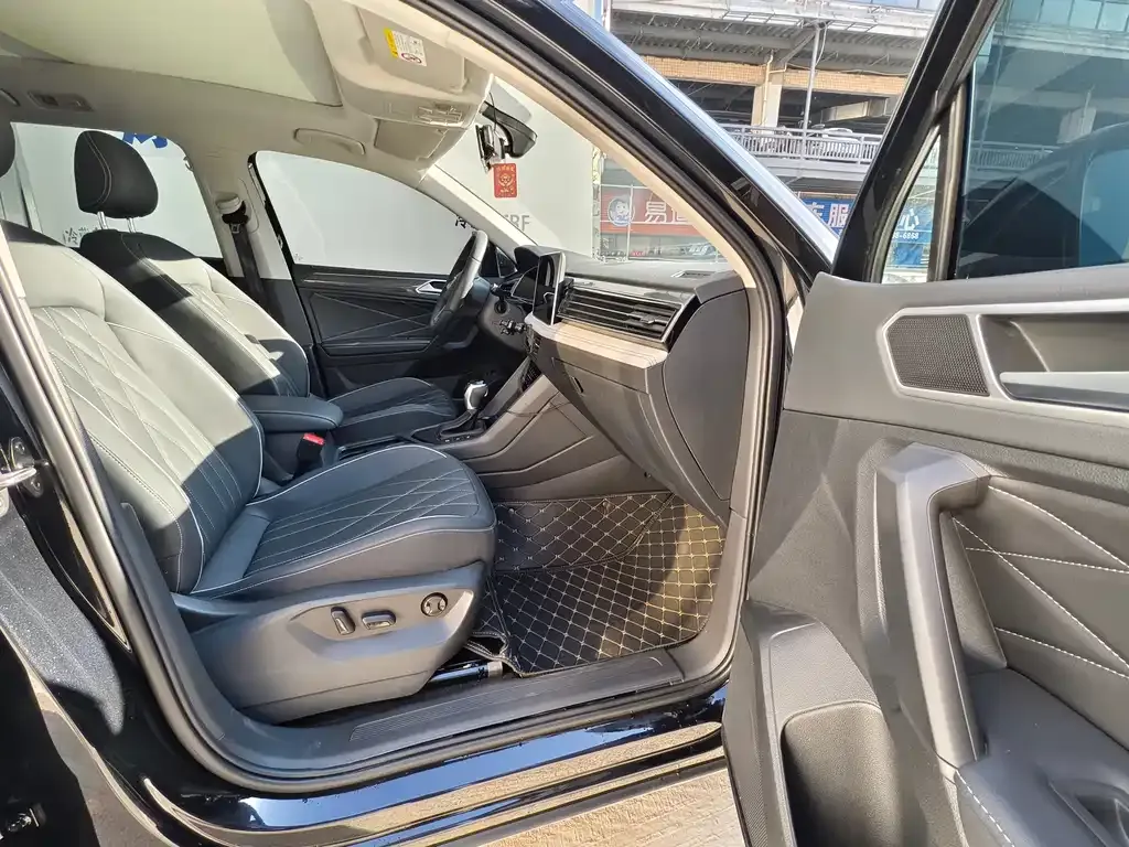 Volkswagen Tiguan L 2024 из CN, фото 3