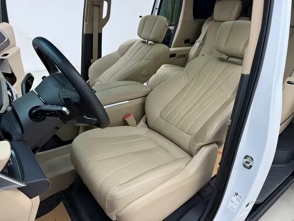Buick Century 2024 из CN, фото 8