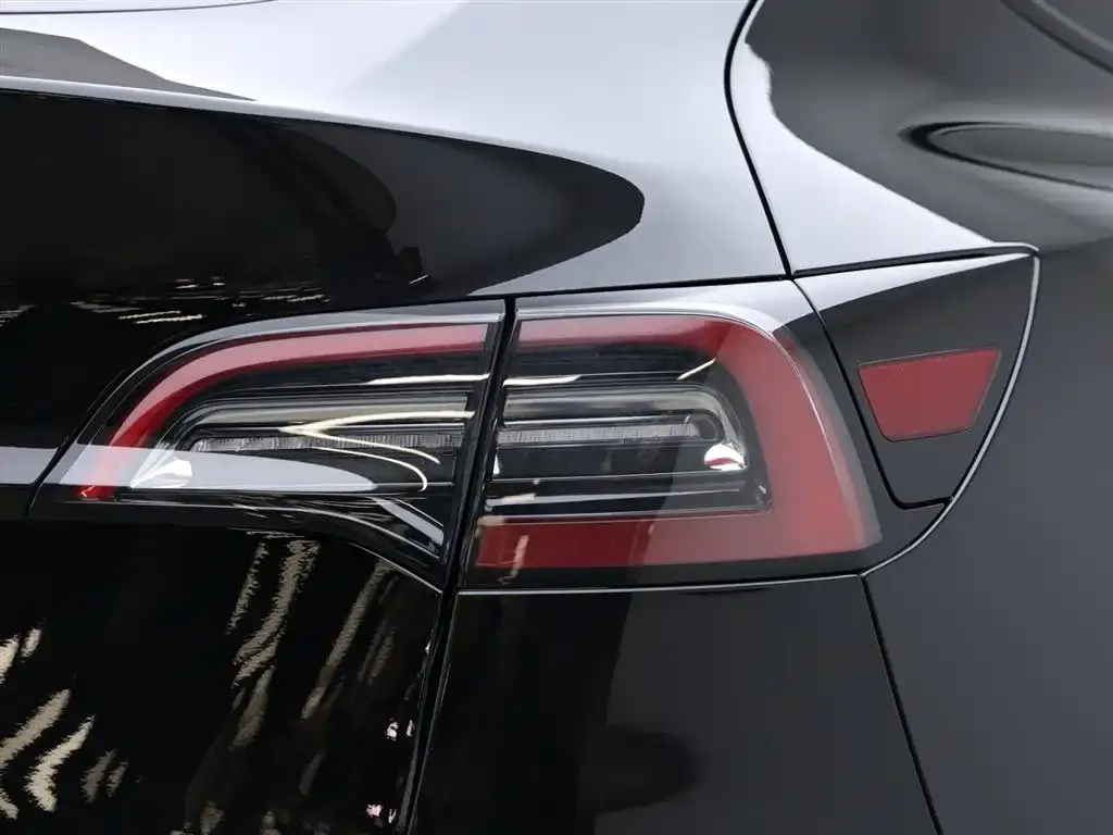 Tesla Model Y 2024 из CN, фото 8