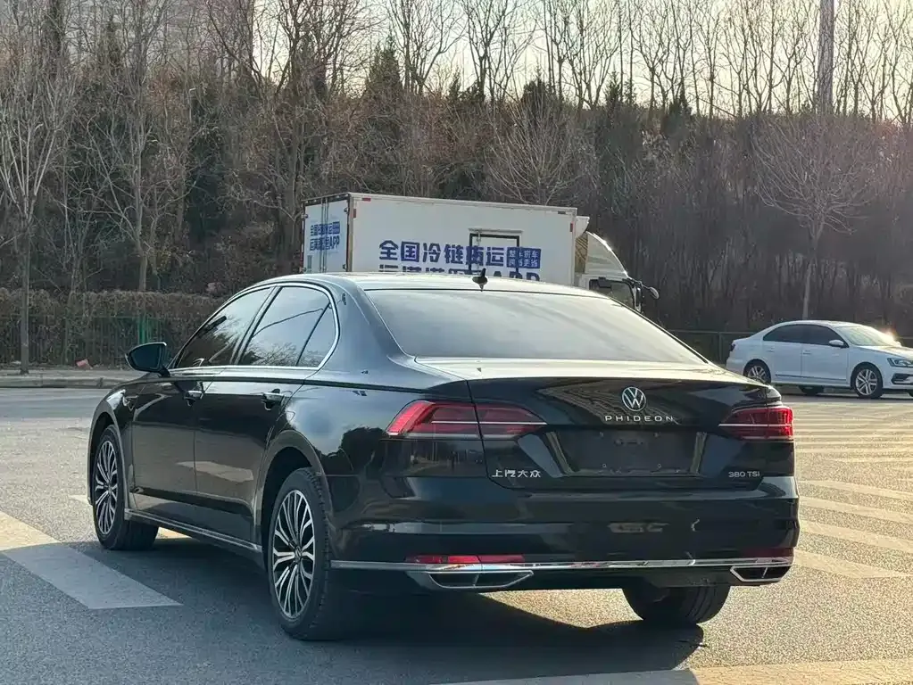 Volkswagen Phideon 2021 из CN, фото 4