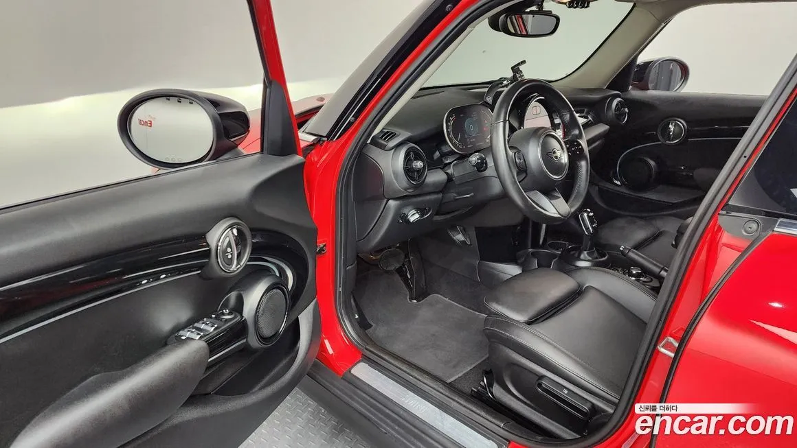 Mini Cooper 2022 из KR, фото 8