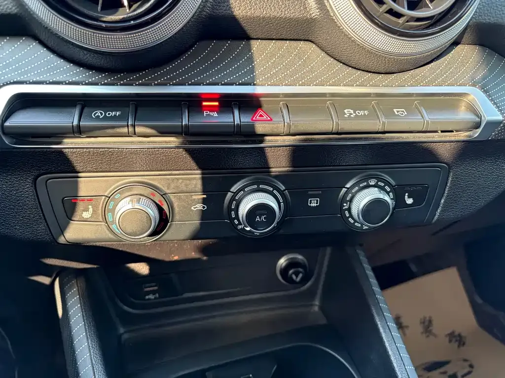 Audi Q2L 2022 из CN, фото 8