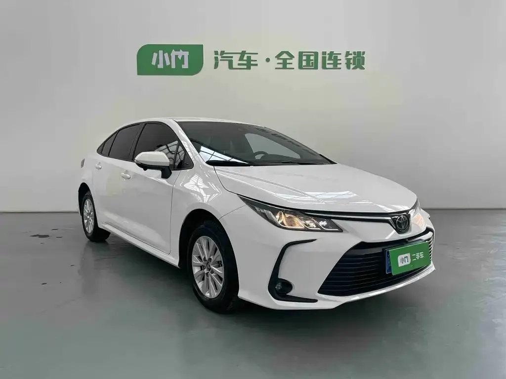 Toyota Corolla — фото 3