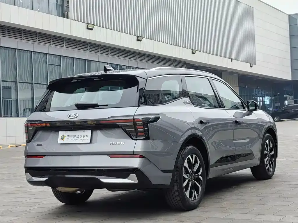 Ford Edge 2024 из CN, фото 2