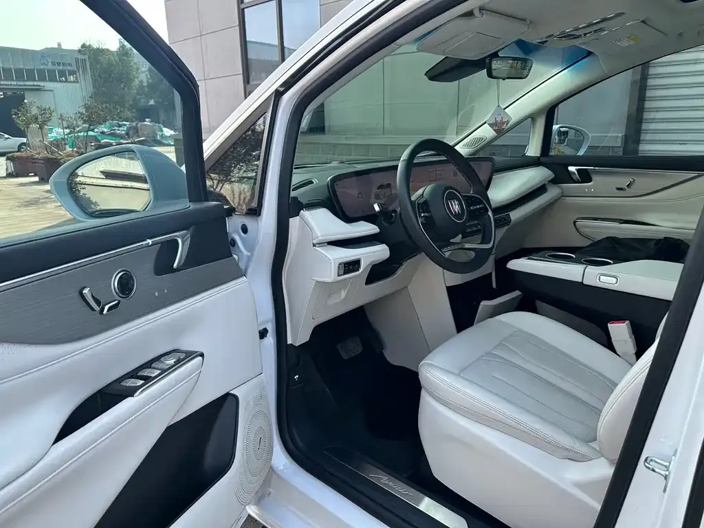 Buick GL8 Hybrid 2024 из CN, фото 3