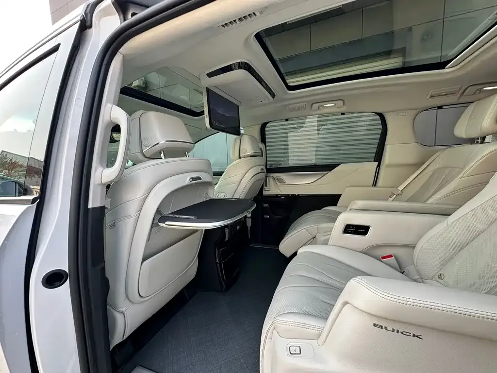 Buick GL8 Hybrid 2024 из CN, фото 9