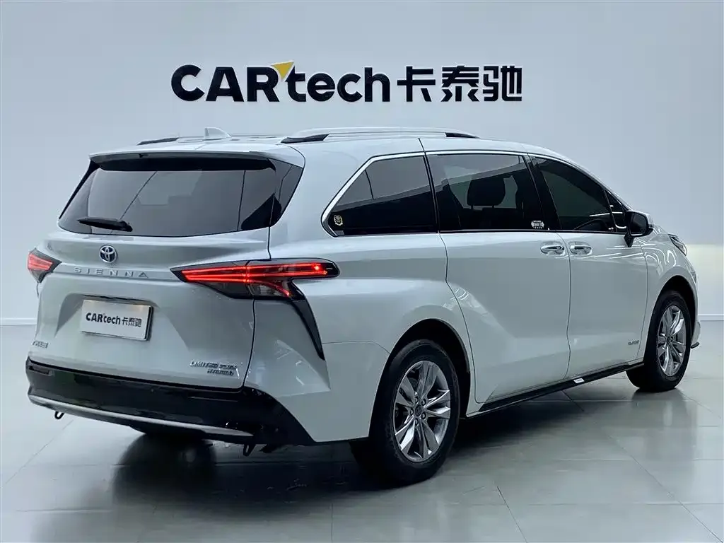 Toyota Sienna 2022 из CN, фото 5