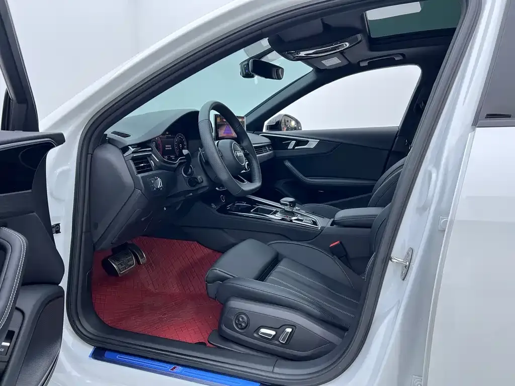 Audi A4L 2025 из CN, фото 10