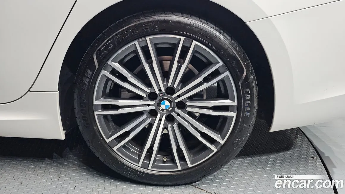BMW 3-Series 2021 из KR, фото 5