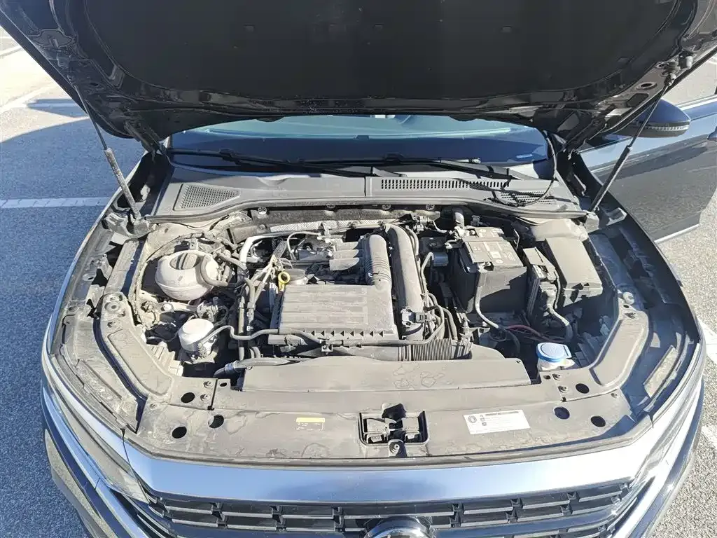 Volkswagen Passat 2023 из CN, фото 10