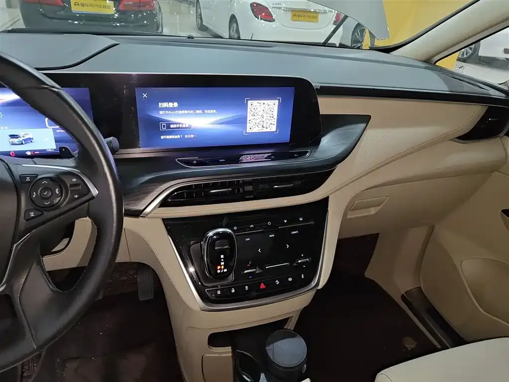 Buick GL8 2023 из CN, фото 7