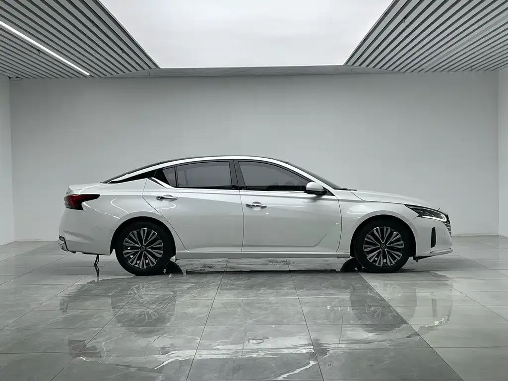 Nissan Teana 2023 из CN, фото 9