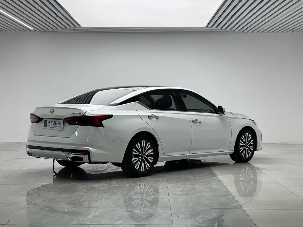 Nissan Teana 2023 из CN, фото 5