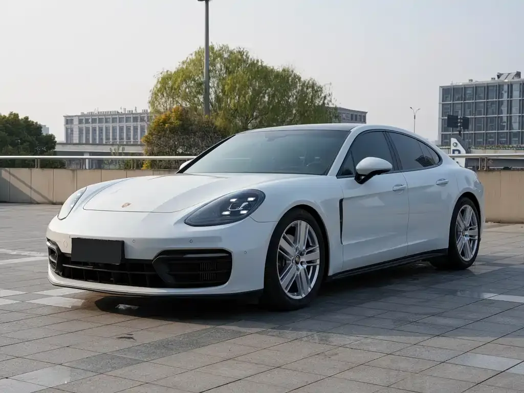 Porsche Panamera 2023 из CN, фото 1