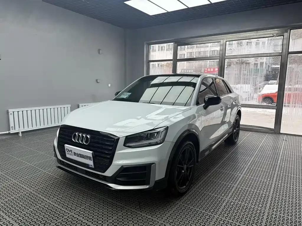Audi Q2L 2021 из CN, фото 1