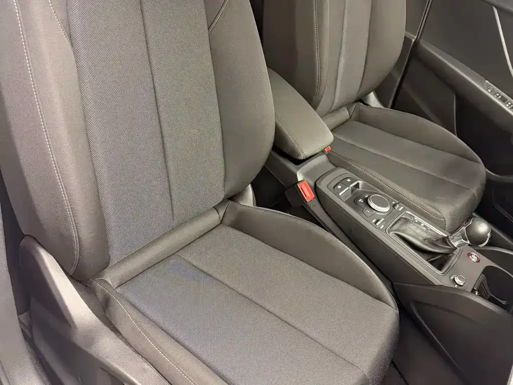 Audi Q2L 2021 из CN, фото 10