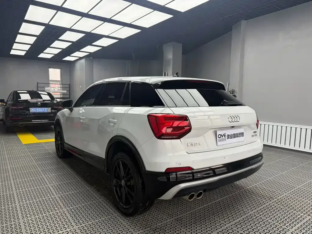 Audi Q2L 2021 из CN, фото 5