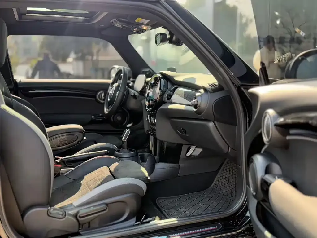 MINI JCW (John Cooper Works) 2023 из CN, фото 6