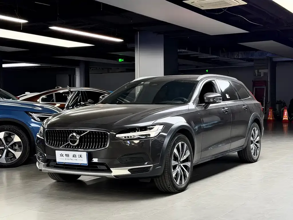 Volvo V90 — фото 1