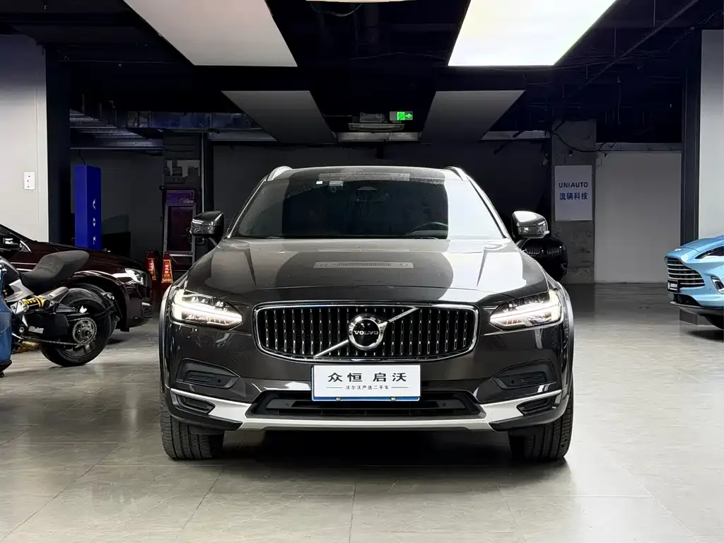 Volvo V90 — фото 2